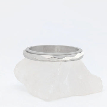 Amara Ring