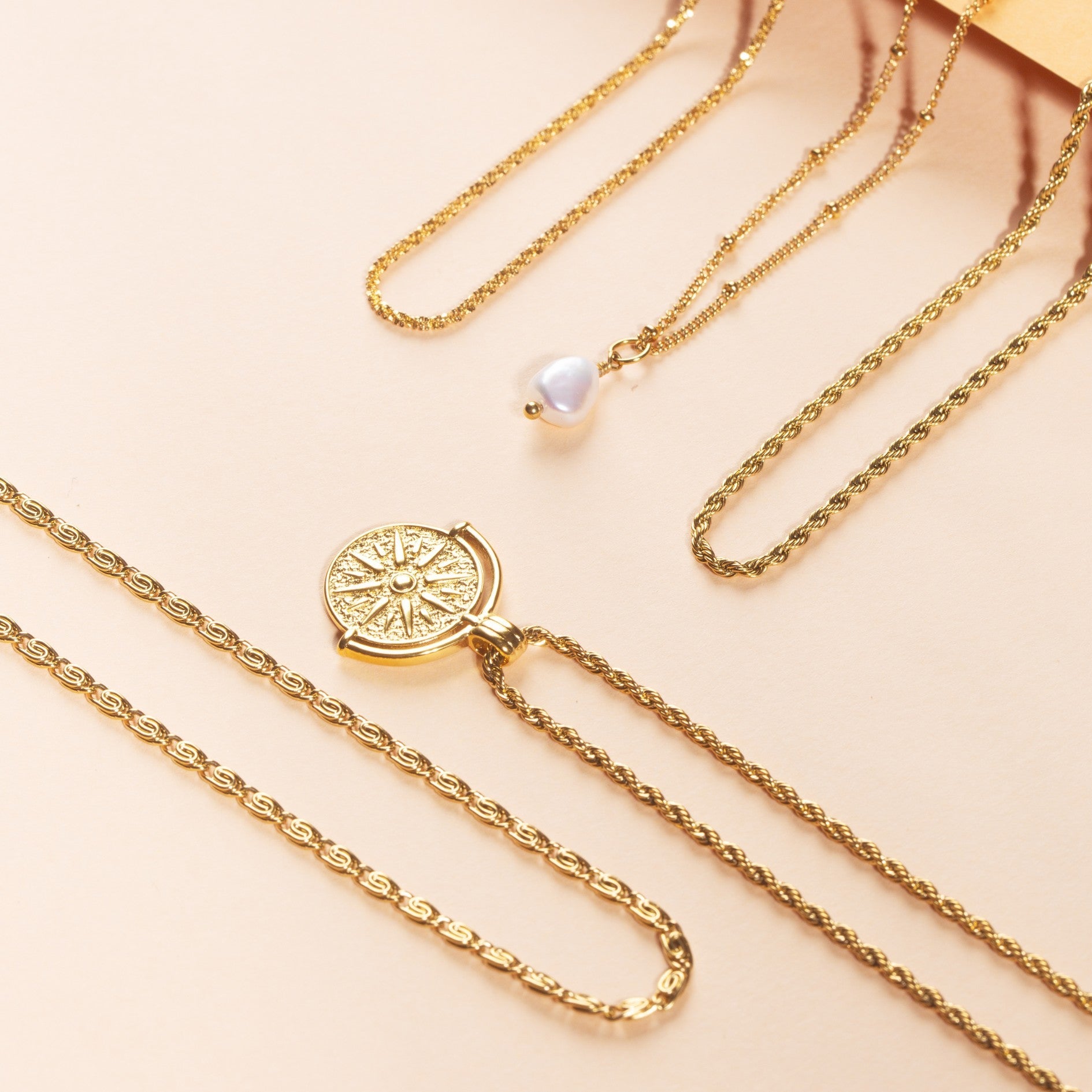 Golden Sun Necklace - LUMENNA