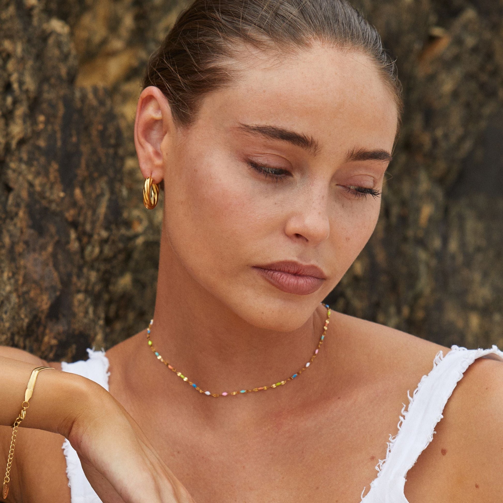 Rainbow Dainty Choker - LUMENNA