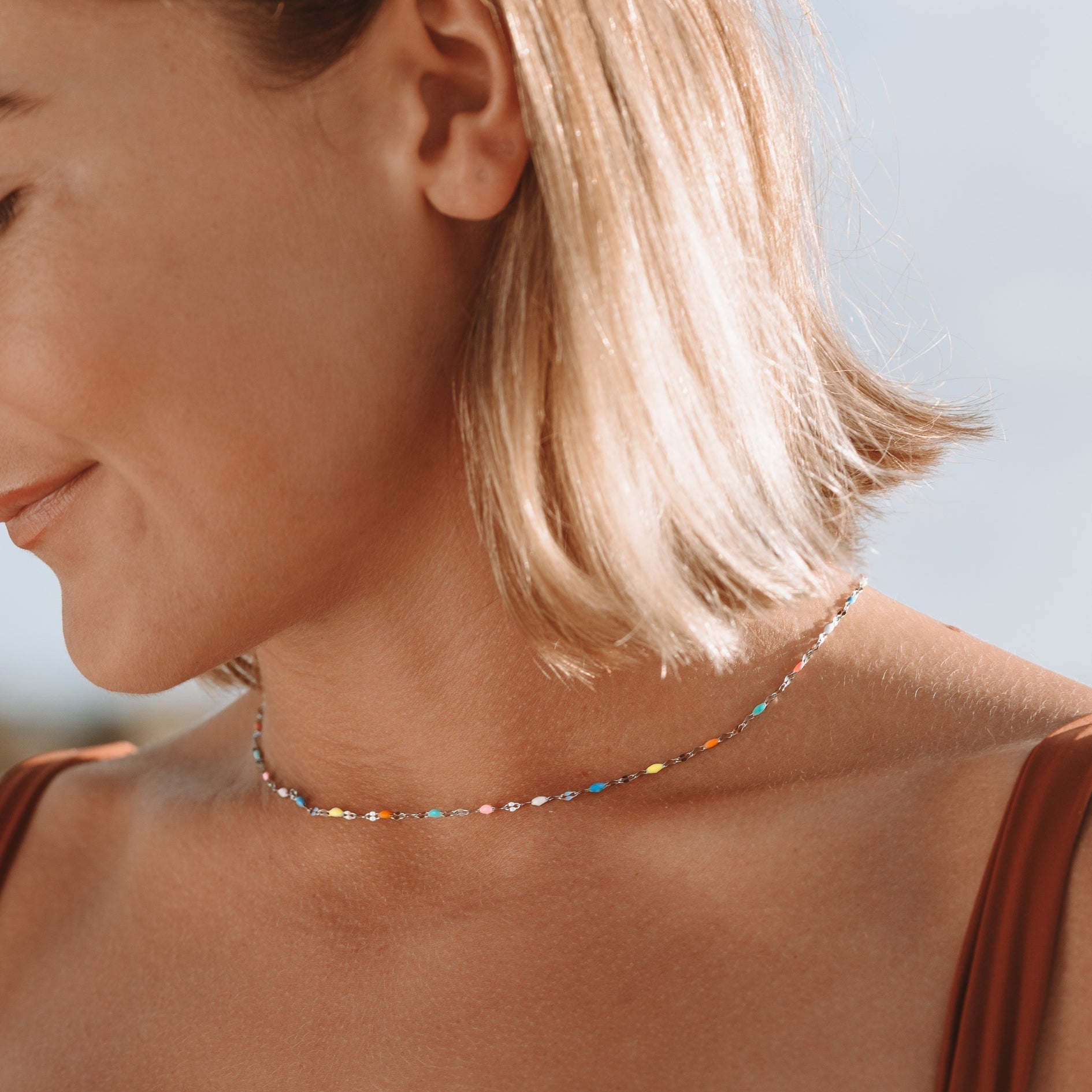 Rainbow Dainty Choker - LUMENNA