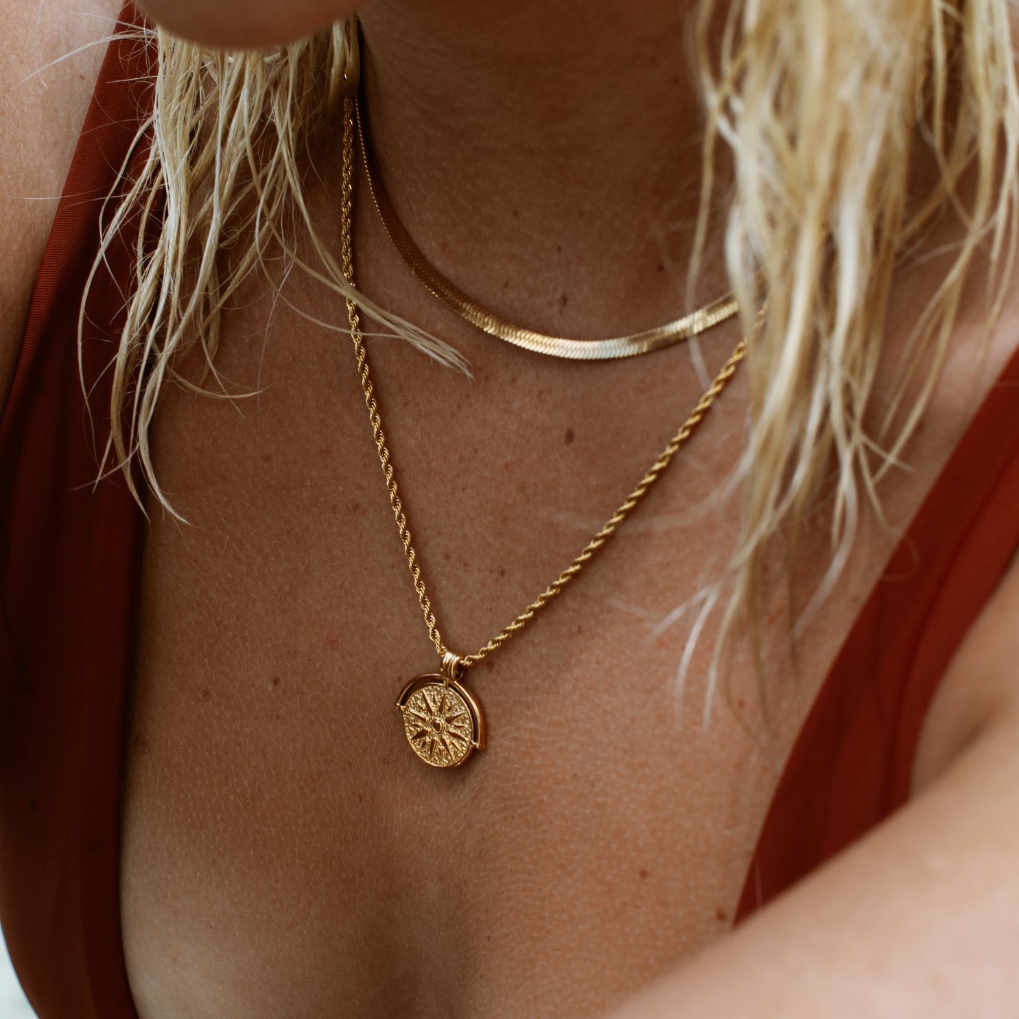 Golden Sun Necklace - LUMENNA